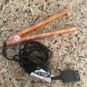 Chi Ultra Straightener. Barely used, like new!!!